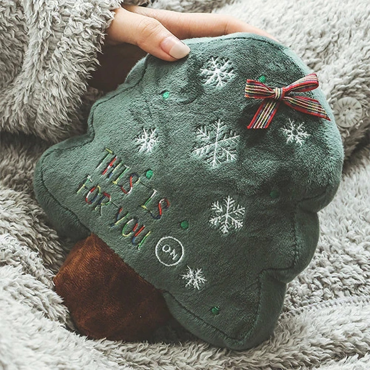 Christmas Tree Cushion – The Merry Den